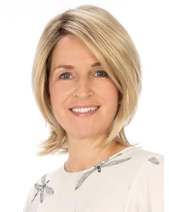 Gorgeous 12" Chin Length Straight Blonde Bob Wigs Gorgeous 12" Chin Length Straight Blonde Bob Wigs