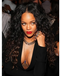 Lace Front Curly 18" Convenient Rihanna Hair Lace Front Curly 18" Convenient Rihanna Hair